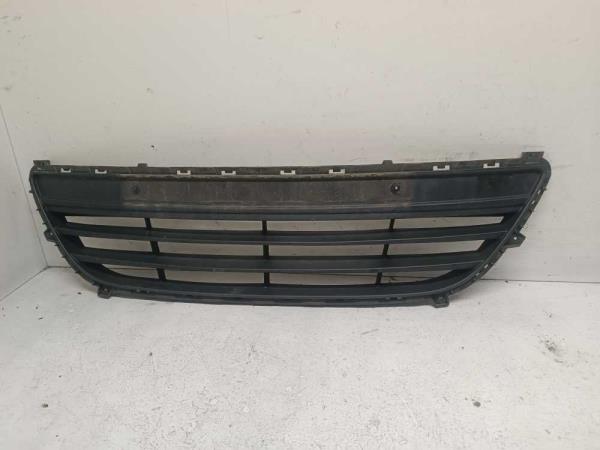 GRILLE DE PARE CHOC AVANT CENTRE HYUNDAI - Vue 1